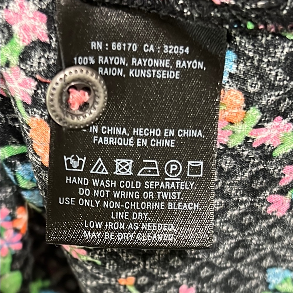Maeve by Anthropologie, Floral Black Button-Up Blouse, x-small - Picture 7 of 7